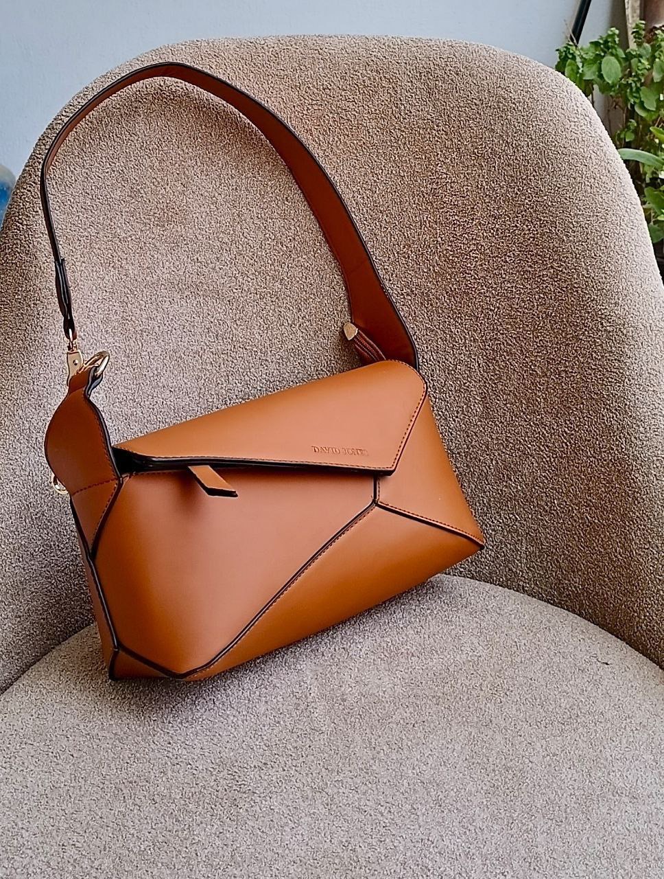 /public/uploads/photos/shares/Suzy bags/IMG_4265.jpeg